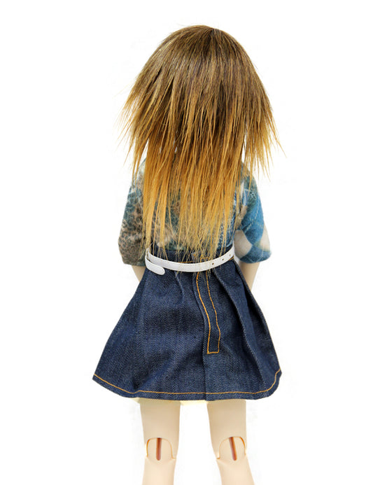 ミディアムドールウィッグ W-685 クラシックからコンテンポラリーまで、ウィッグの選択、スタイリング、カスタマイズの包括的なガイドで、あなたのドールを高めるための