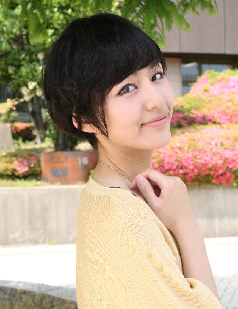 Age 30-40 若者の短い HHB-046 ナチュラルエッセンス ヒューマンヘアブレンド 4x4 クロージャー ベビーヘア付き