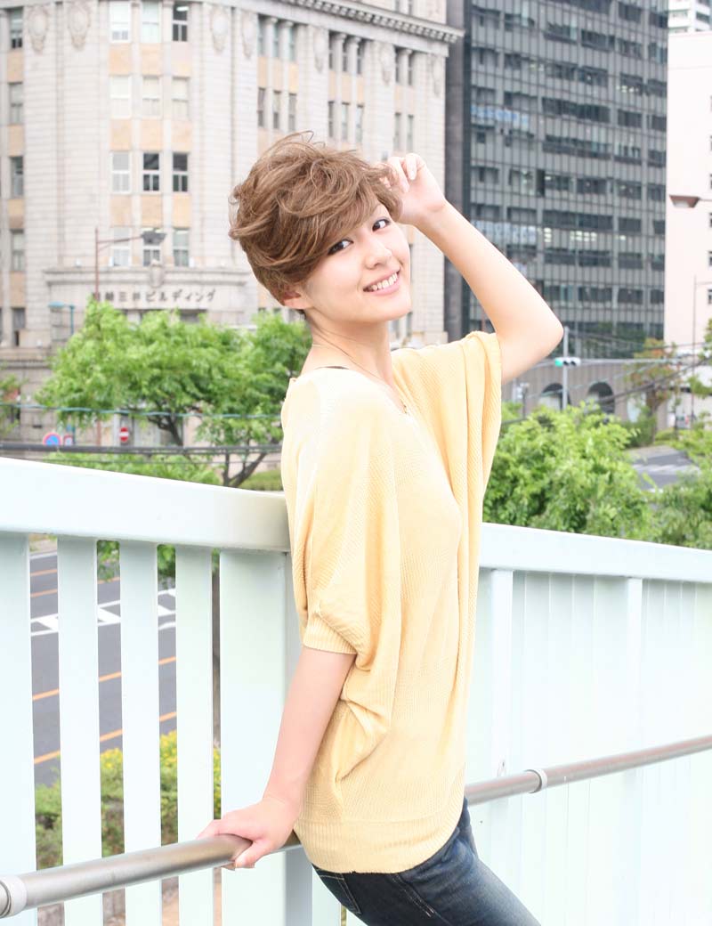 Age 30-40 短い HHB-036 タイムレスエレガンス ナチュラルテクスチャ ヒューマンヘアブレンド