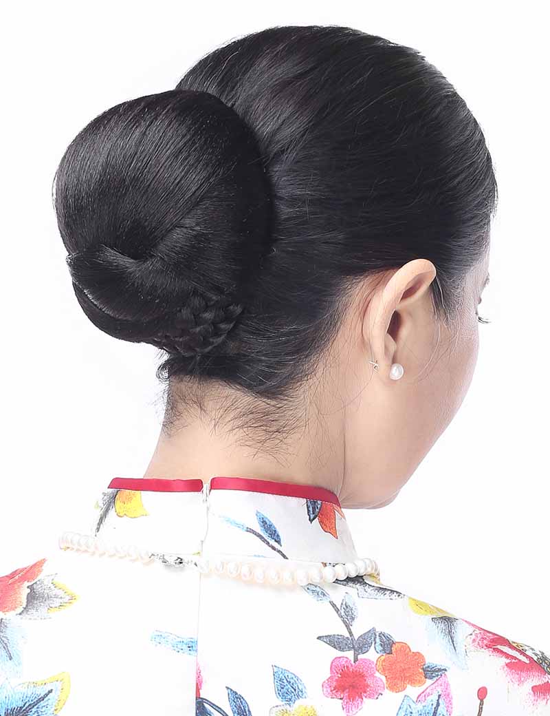 半分だけ編みこみデザインシニヨン和装ウィッグ | 立体感があり若い女性にも大人気 | 着物や浴衣の時に | W-8405