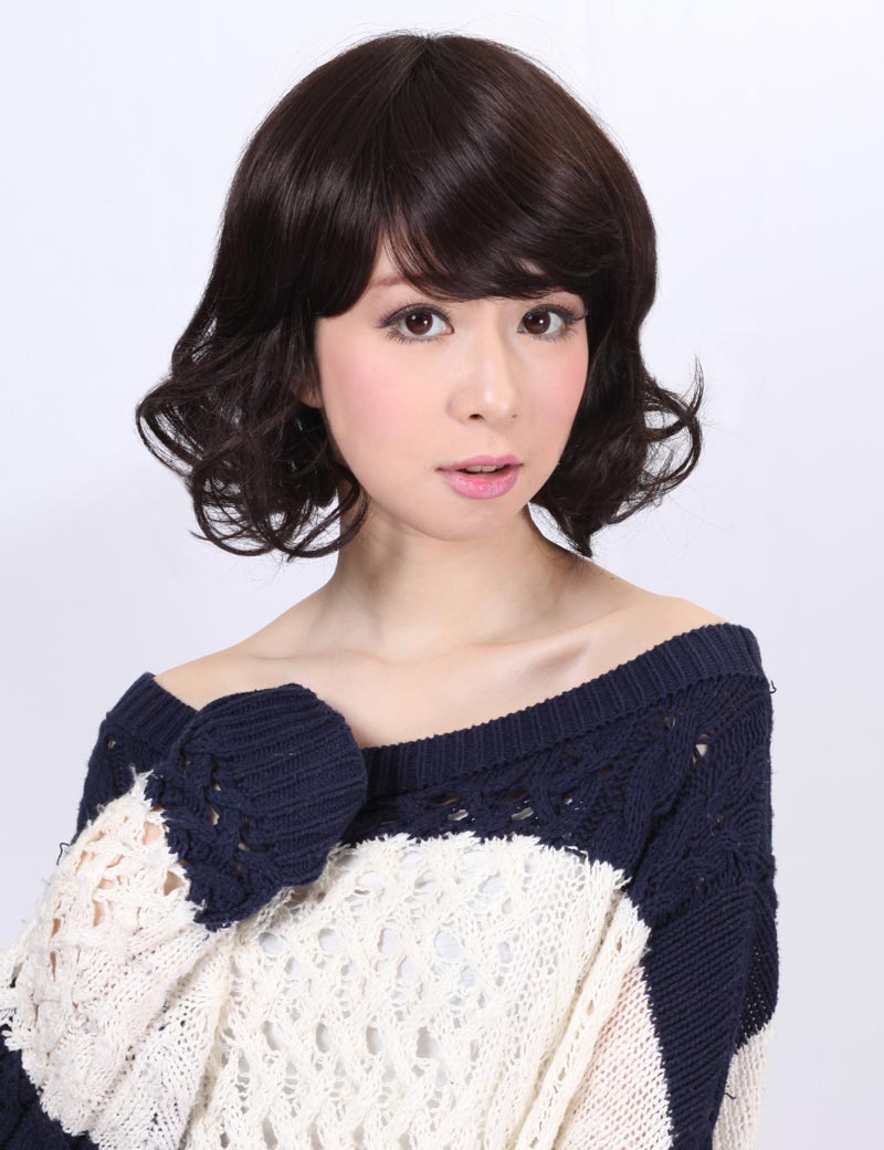 少しクセあるナチュラル感いっぱいなショートボブスタイル。 耐熱素材なのでアレンジ自由自在 ウィッグネット付き W-1003