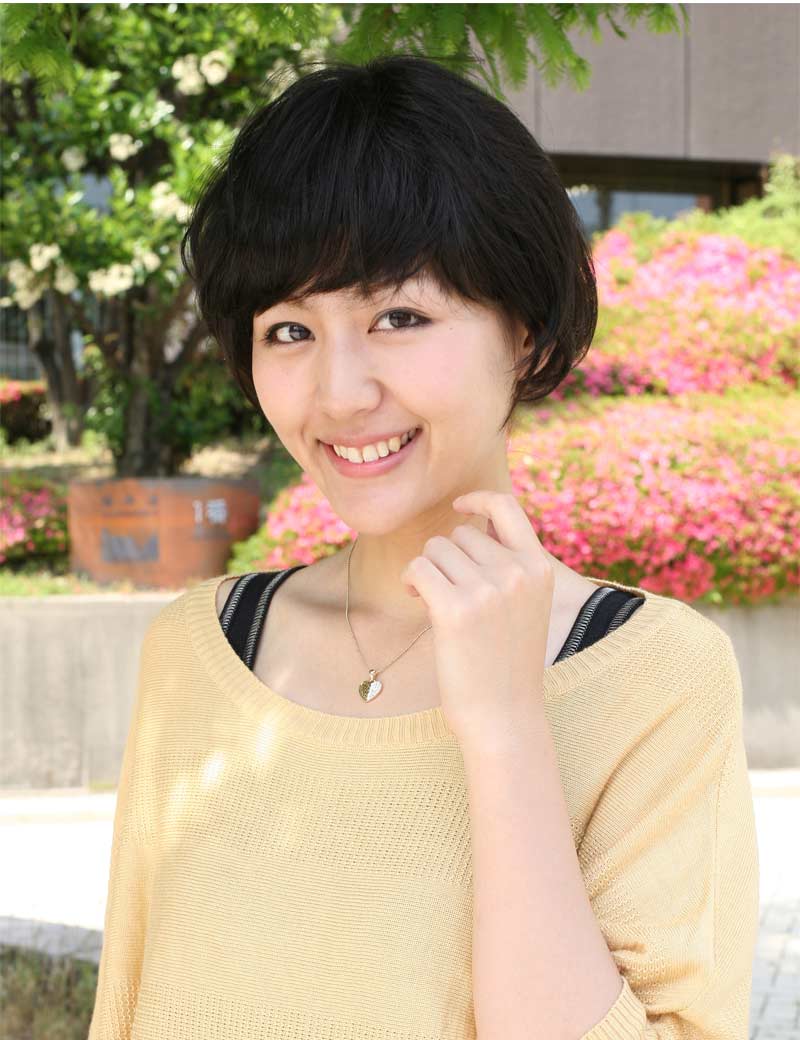 Age 30-40 若者の短い HHB-046 ナチュラルエッセンス ヒューマンヘアブレンド 4x4 クロージャー ベビーヘア付き