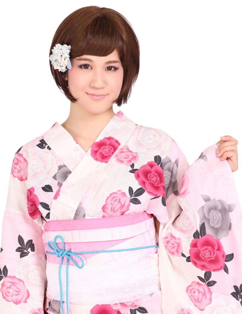 " 耐熱商品☆サイドの毛が前下がりになったショートヘア!斜めに流した前髪で更に小顔効果期待です♪ ウィッグネット付き♪ W-589 "