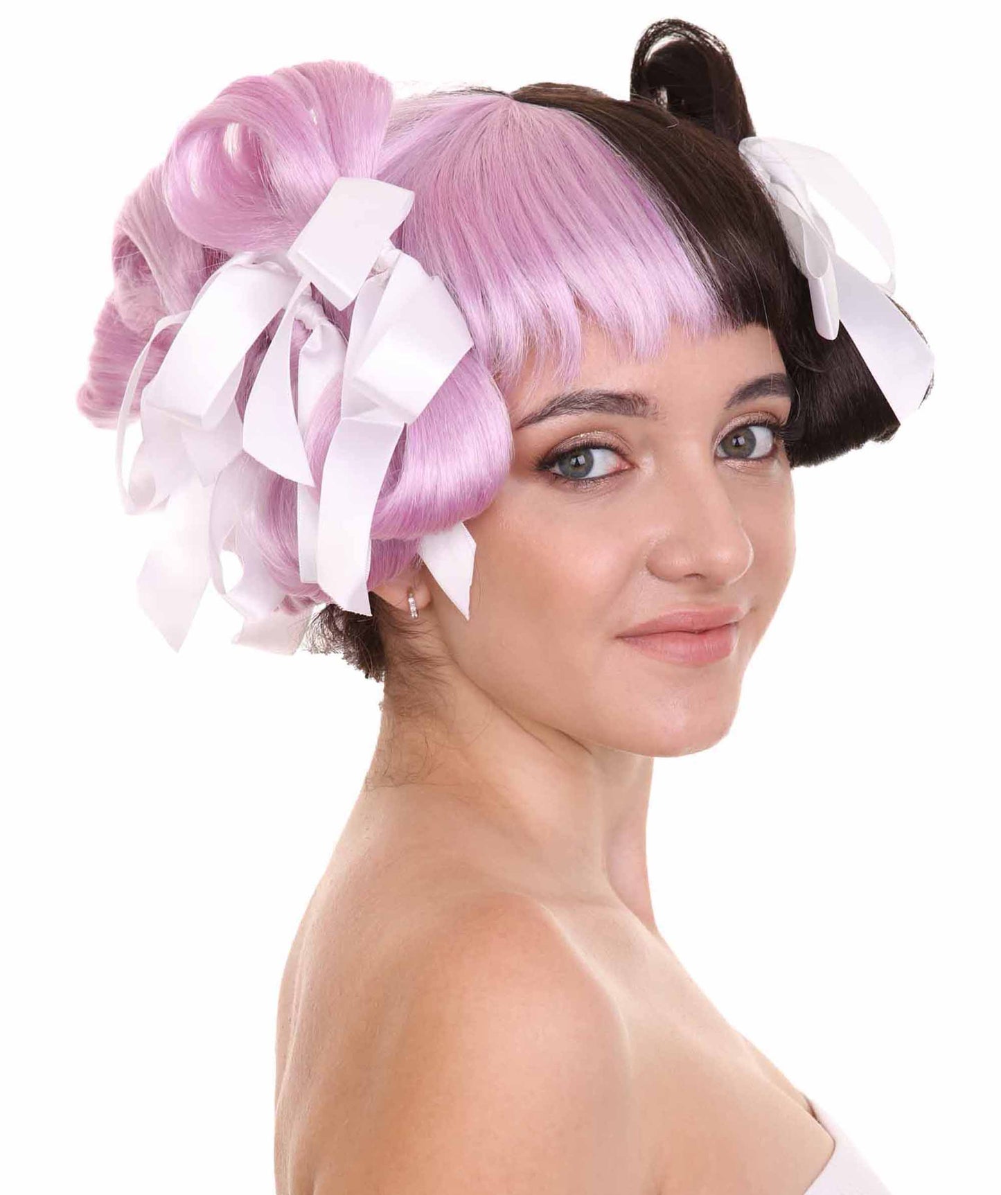 コスプレウィッグ Melanie Mad Hatter ボウスタイル H-3593 マルチカラーセレブリティウィッグ リボン付き プレミアム 通気性の良い キャップレスキャップ