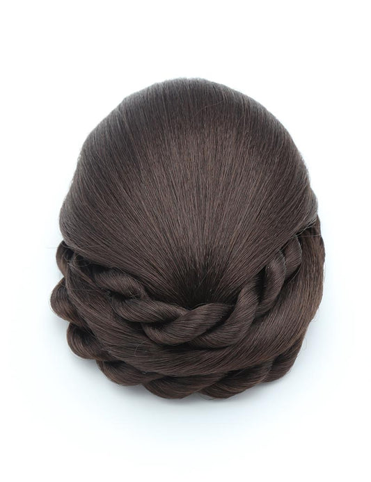 下半分だけ編みこみデザインのある和装シニヨンです。三つ編みが三段になってておしゃれ度UP!W-8450