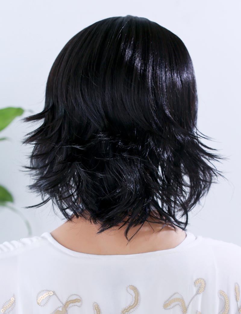 外ハネ&カールのショートヘアスタイル | W-1014