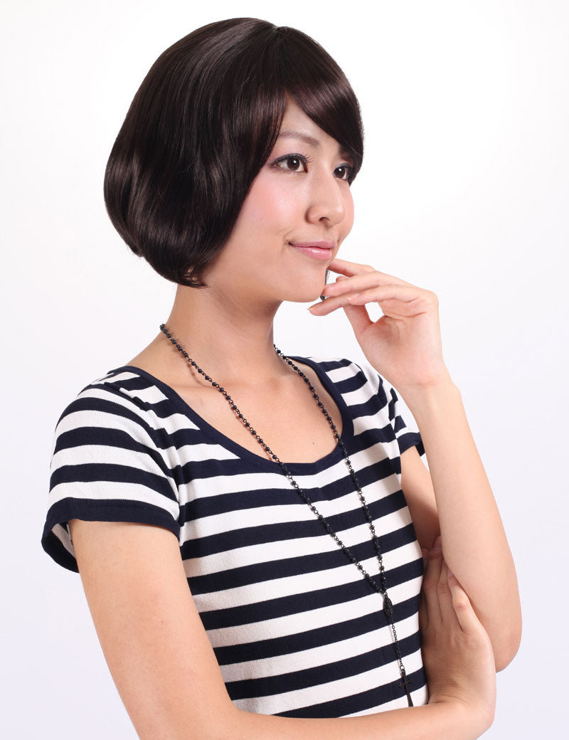 すっきりとしたショートボブスタイルです | 前髪ロングで大人っぽい雰囲気もプラス | ウィッグネット付き W-523