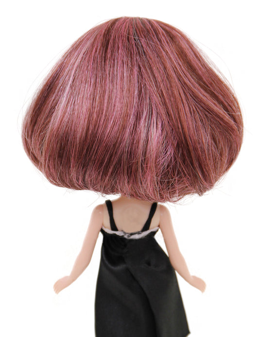 ショートボブカットのまっすぐなドールウィッグ B-179 美しく、魅力的な可愛らしいドールウィッグであなたのドールの美的センスを高める包括的なガイド