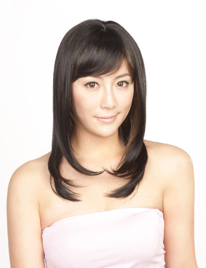 自然な内巻きカールがシルエットを綺麗に魅せます. 小顔効果にも見えます！ ウィッグネット付き W-241