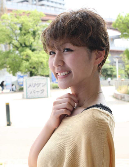 Age 30-40 若者の短い HHB-044 ナチュラルエッセンス ヒューマンヘアブレンド 4x4 クロージャー ベビーヘア付き