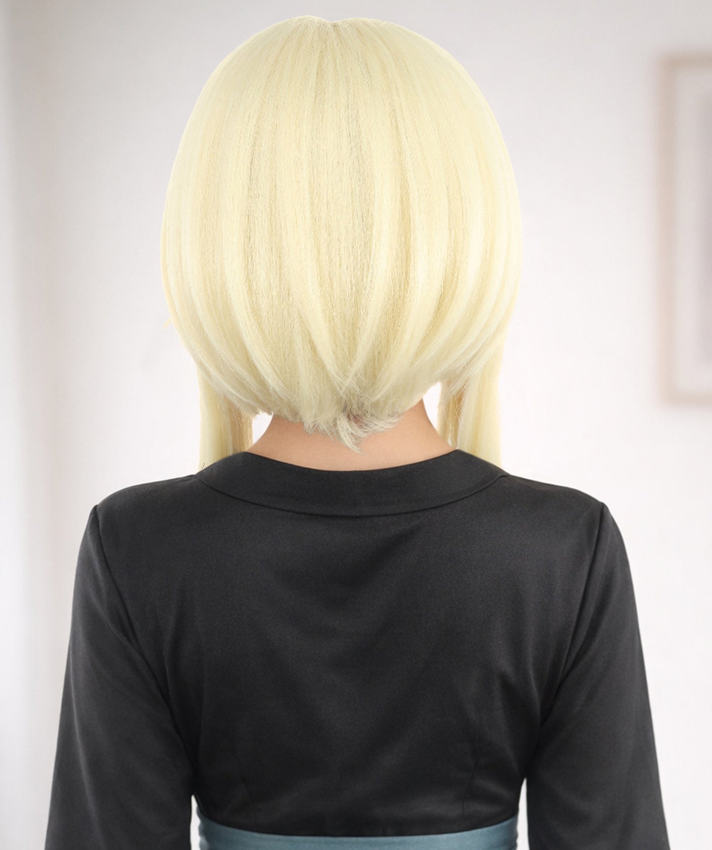 Wigs2you C-127 前髪付きブロンドコスプレウィッグ - コスチュームイベント用19インチ合成ストレートヘア