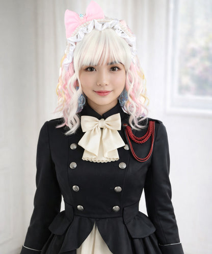 Wigs2you C-128 女性用ショートカーリーロリータウィッグ - 13インチ ホワイト合成ウィッグ、パステルチップ＆スタンダードキャップ付き