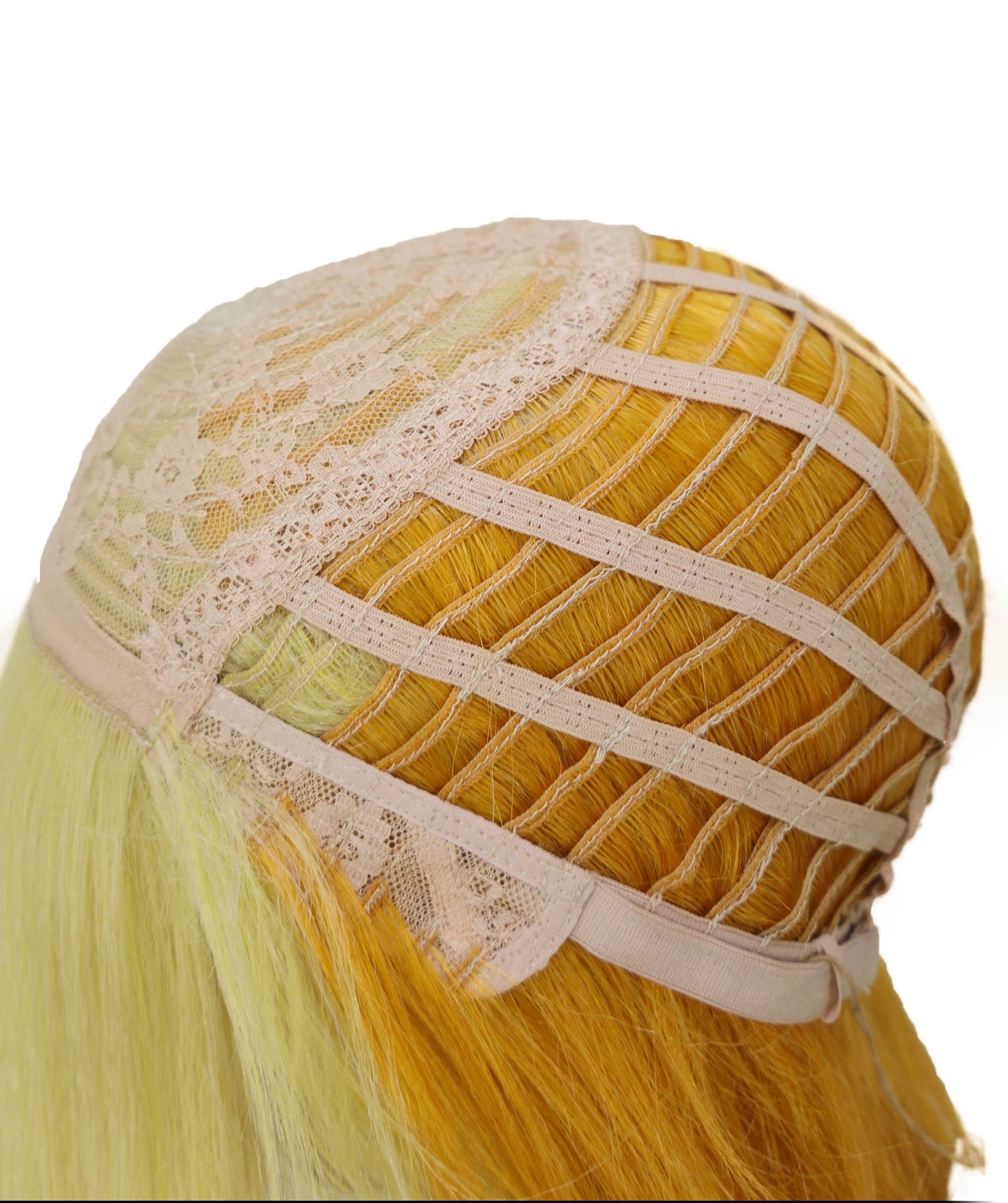Wigs2you C-151 ゴールデンハニーグロウ 39インチロングウィッグ – 耐熱性に優れた合成毛、キャップレスデザインでコスプレやファッションに最適