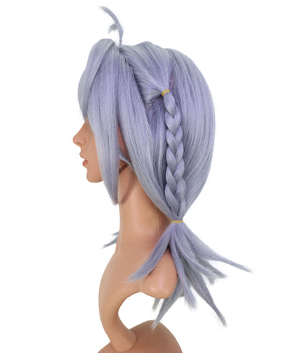 Wigs2you C-239 男性用コスプレウィッグ（20インチ・アッシュグレー）― レイヤー入り・三つ編み付きアニメ風ヘア ― 耐熱仕様・スタンダードキャップ
