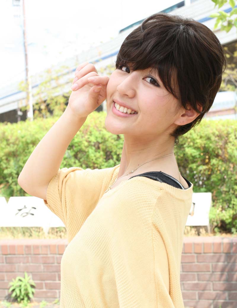 人毛と耐熱ファイバーのミックス☆顔周り・襟足スッキリのショートスタイル！ ウィッグネット付きHHB-038