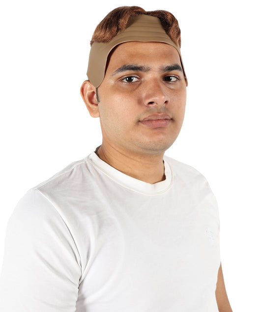 Wigs2you H-7094 大人男性用コメディ用かつら（スキンヘッドキャップ付き）｜ショート丈の赤褐色合成毛髪｜舞台やロールプレイ用のユーモラスなパーティー＆コスプレ用かつら