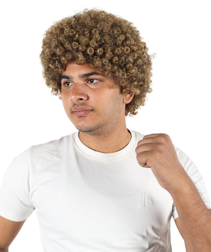 Wigs2you H-7097 大人男性用カーリーアスリートブラウンウィッグ｜ボリュームたっぷりの合成毛ウィッグ、厚みのあるカール｜ステージ、パーティー、ロールプレイに最適な調節可能なフィット感