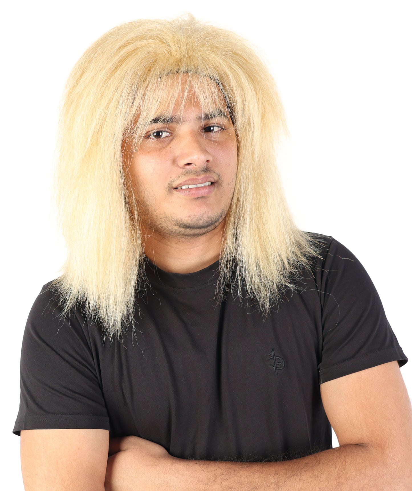 Wigs2you H-7114 大人男性用ストレートブロンドロッカーウィッグ｜80年代スタイル、肩までの長さ、前髪付き｜コスプレやテーマパーティーに最適な通気性の良いキャップレスキャップ