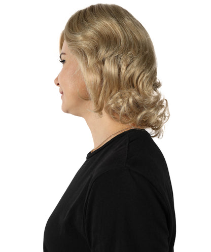 Wigs2you H-7139 女性向け象徴的な政治指導者をイメージしたクラシックなブロンドのカールショートウィッグ｜ハロウィン＆コスプレ用ウィッグ｜難燃性合成繊維、