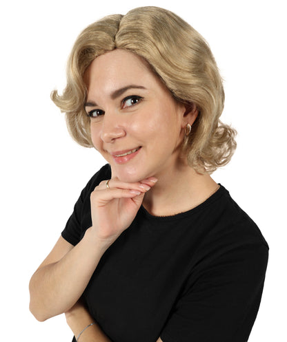 Wigs2you H-7139 女性向け象徴的な政治指導者をイメージしたクラシックなブロンドのカールショートウィッグ｜ハロウィン＆コスプレ用ウィッグ｜難燃性合成繊維、