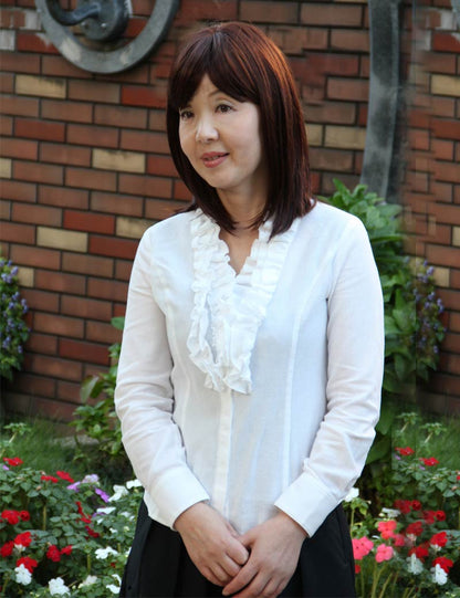 Mrs Styles 中長さ ストレート HHB-028 タイムレスエレガンス ナチュラルテクスチャ ヒューマンヘアブレンド