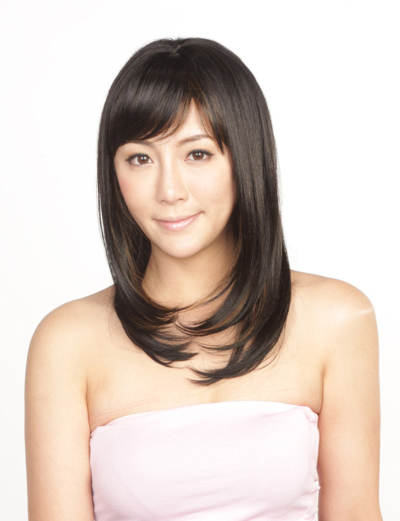 自然な内巻きカールがシルエットを綺麗に魅せます. 小顔効果にも見えます！ ウィッグネット付き W-241