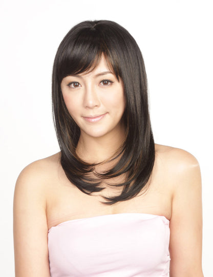 自然な内巻きカールがシルエットを綺麗に魅せます. 小顔効果にも見えます！ ウィッグネット付き W-241