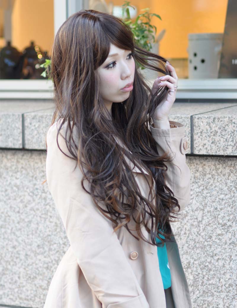 耐熱商品 ロングウィッグ ナチュラルウェーブで女の子らしいスタイルに 74cmで超ロング！ ウィッグネット付き W-519