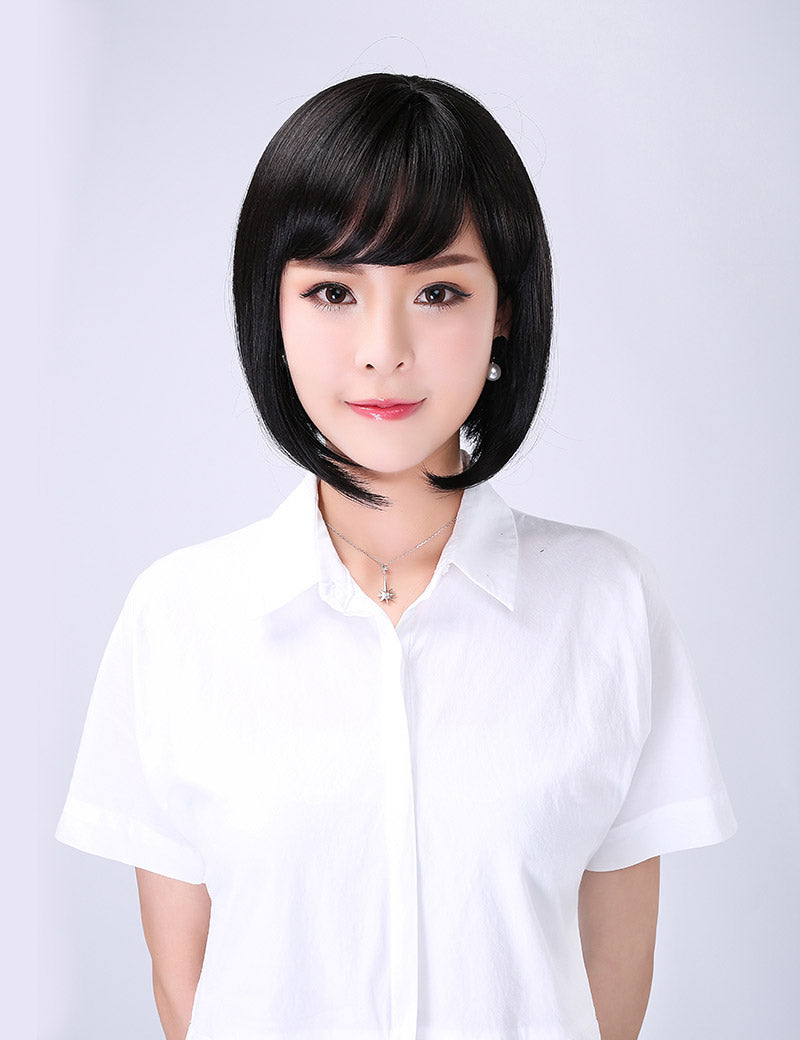 定番スタイルは必須アイテム。ナチュラルなシルエットが美しいショートボブスタイル、ウィッグネット付き W-1017 