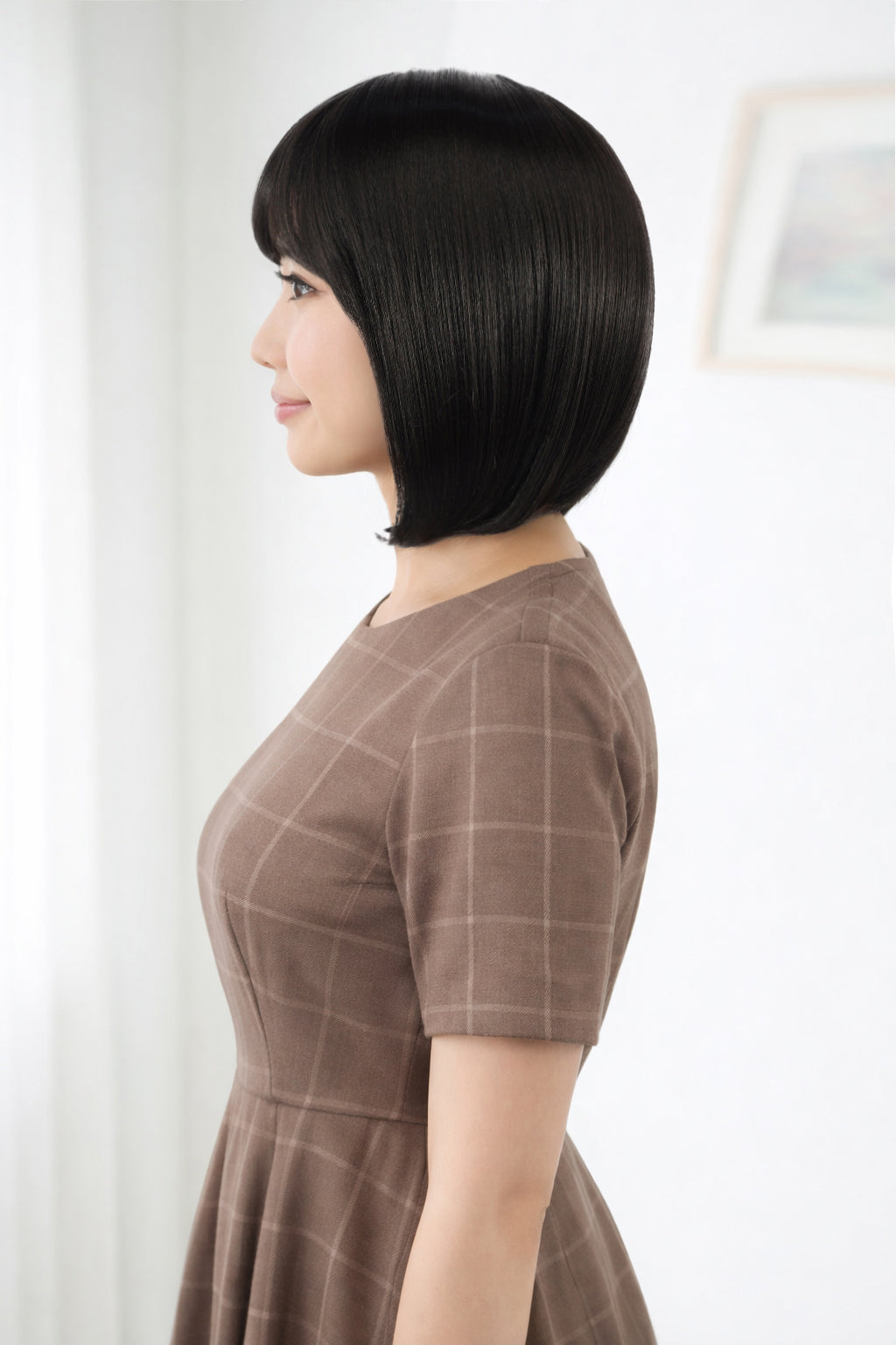 Wigs2you W-1017 定番スタイルは必須アイテム。ナチュラルなシルエットが美しいショートボブスタイル、ウィッグネット付き