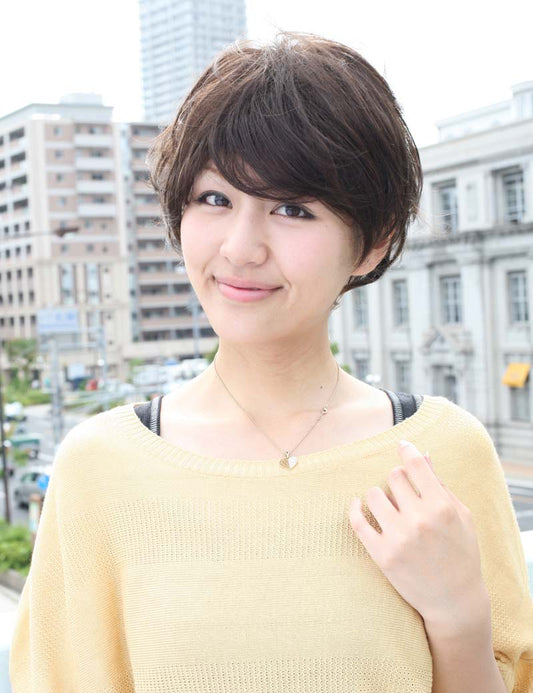 Age 30-40 若者の短い HHB-037 ナチュラルエッセンス ヒューマンヘアブレンド 4x4 クロージャー ベビーヘア付き