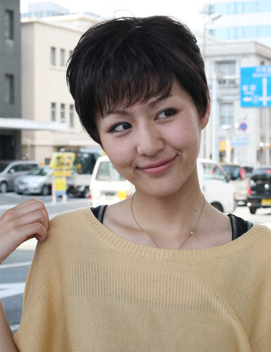 Age 30-40 若者の短い HHB-045 ナチュラルエッセンス ヒューマンヘアブレンド 4x4 クロージャー ベビーヘア付き