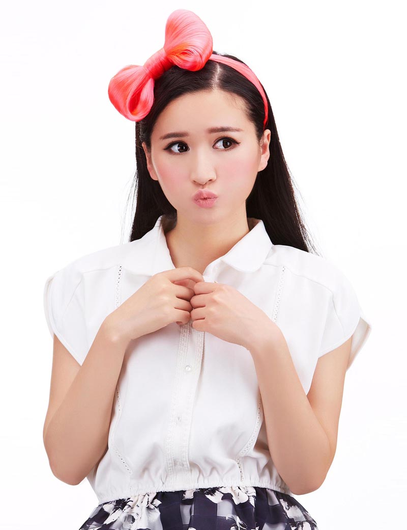 "ヘアアクセサリーガガ風リボンからカチューシャタイプが登場 付け外し楽ちん 大きく立体的で可愛い |W-8215 "