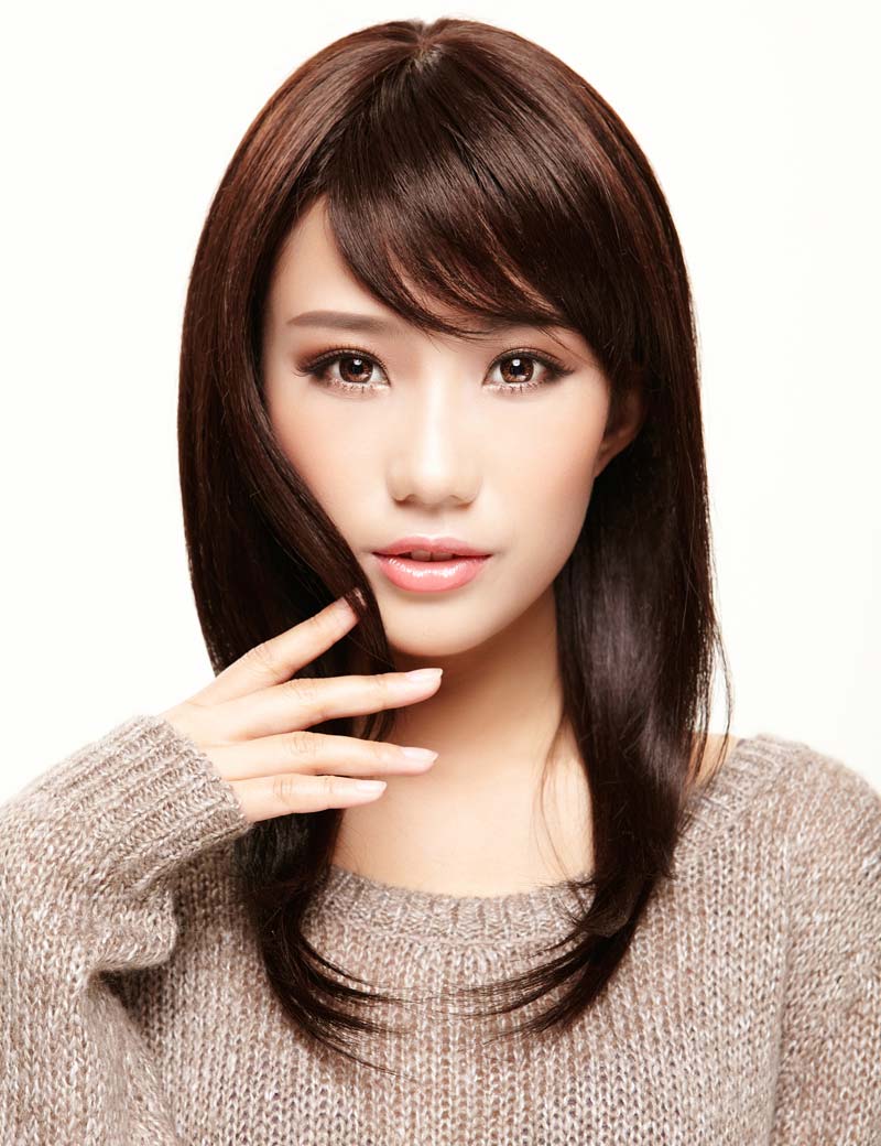 定番の人気商品です！ストレートロングスタイル  ウィッグ1つで簡単にサラサラヘアーに！ ウィッグネット付き W-407