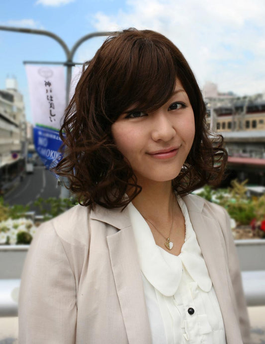 女性用 前髪ありミディアムウィッグ 人毛使用 ふんわりボリュームタイプ ウィッグネット付き