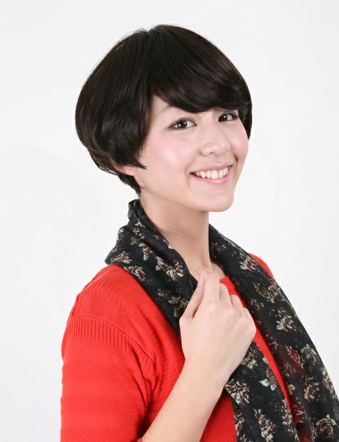 "Wigs2you W-554 耐熱商品☆ショートでも可愛くオシャレに♪ 丸みのあるシルエットが綺麗なショートボブスタイル♪ ウィッグネット付き"